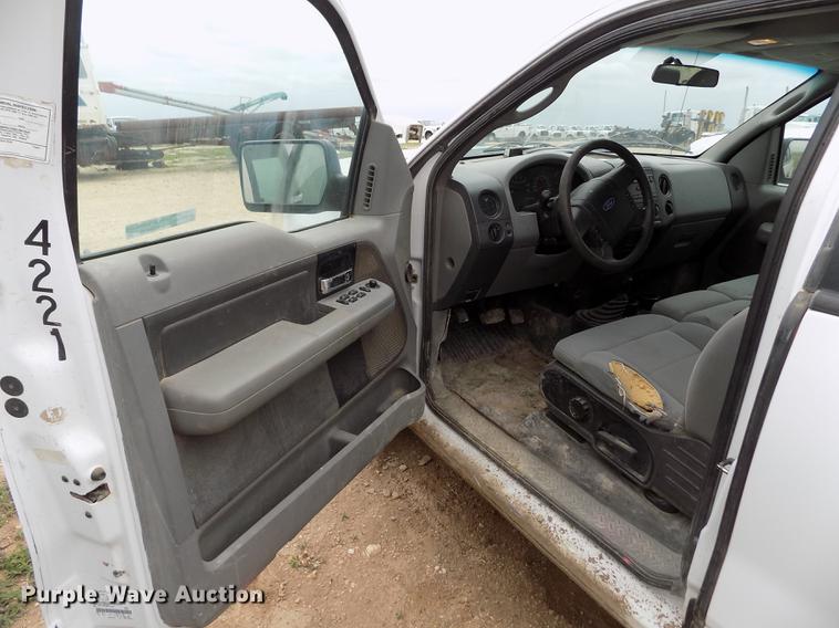 image for item FG9440 2006 Ford F150 XL SuperCab pickup truck