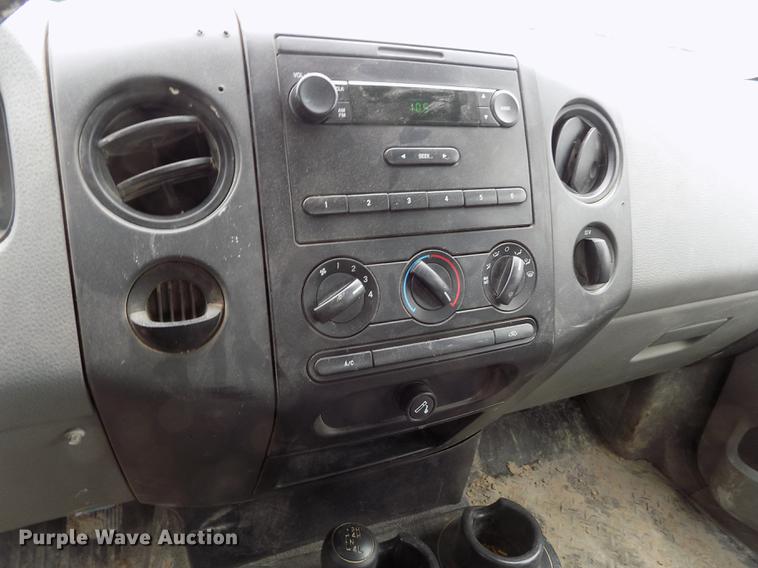 image for item FG9440 2006 Ford F150 XL SuperCab pickup truck