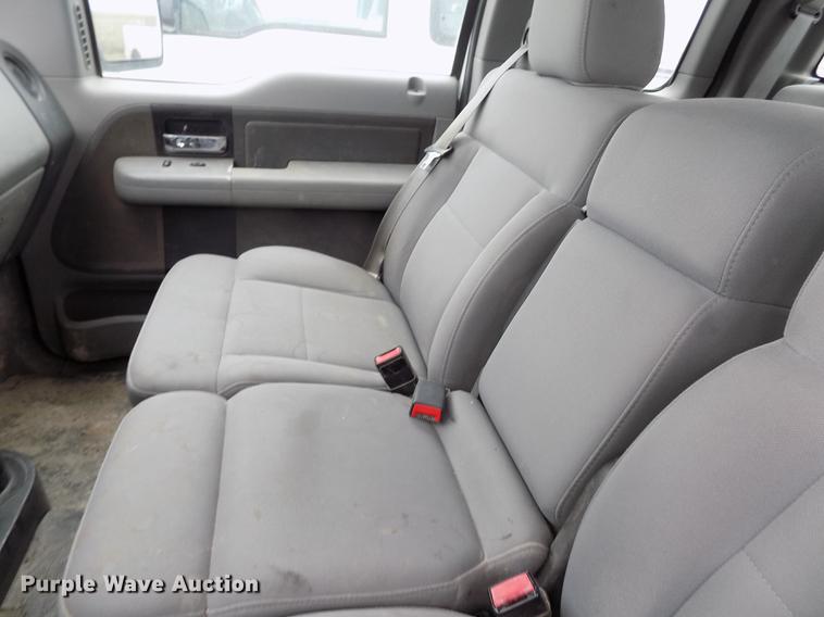 image for item FG9440 2006 Ford F150 XL SuperCab pickup truck