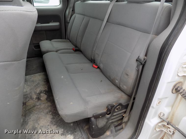 image for item FG9440 2006 Ford F150 XL SuperCab pickup truck