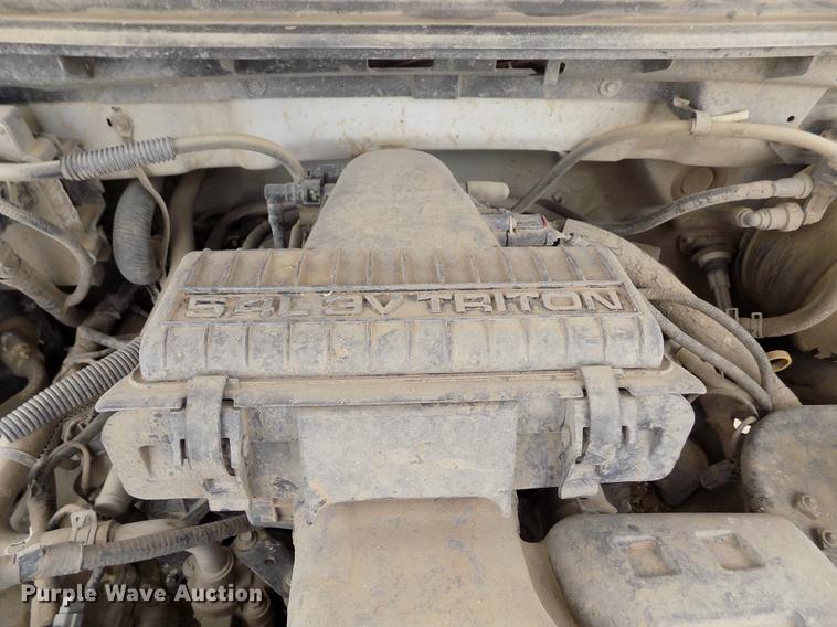 image for item FG9440 2006 Ford F150 XL SuperCab pickup truck