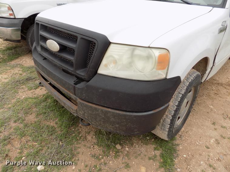 image for item FG9440 2006 Ford F150 XL SuperCab pickup truck