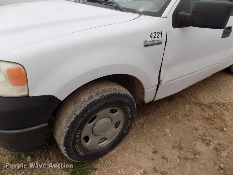 image for item FG9440 2006 Ford F150 XL SuperCab pickup truck