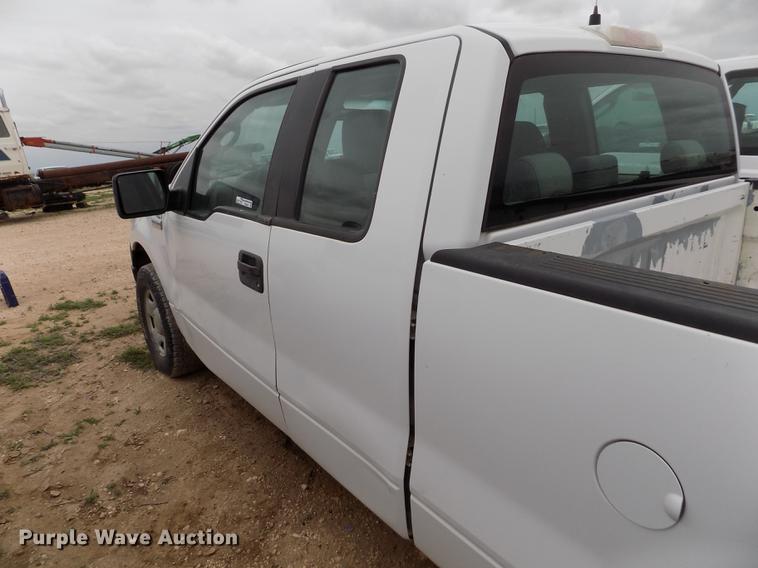 image for item FG9440 2006 Ford F150 XL SuperCab pickup truck