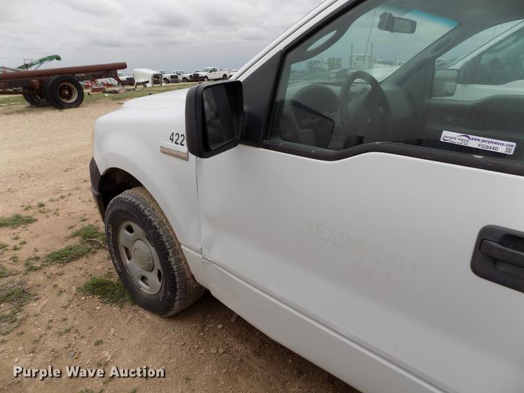 image for item FG9440 2006 Ford F150 XL SuperCab pickup truck