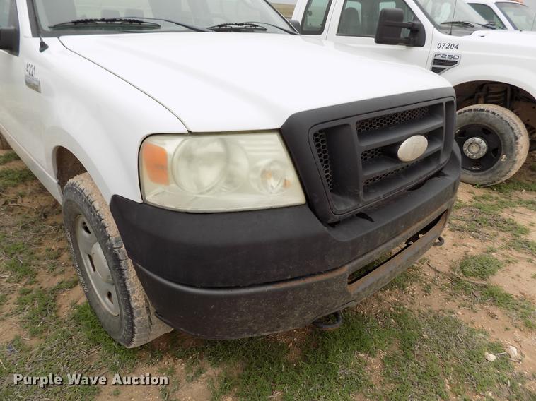 image for item FG9440 2006 Ford F150 XL SuperCab pickup truck