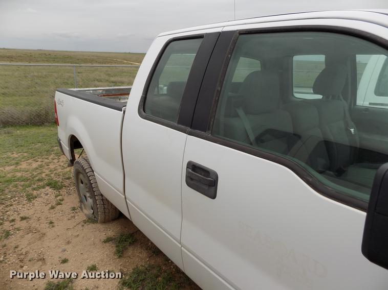 image for item FG9440 2006 Ford F150 XL SuperCab pickup truck