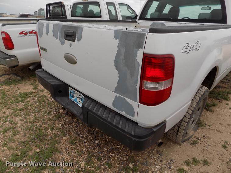 image for item FG9440 2006 Ford F150 XL SuperCab pickup truck