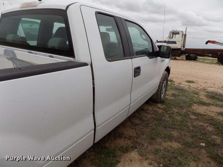image for item FG9440 2006 Ford F150 XL SuperCab pickup truck