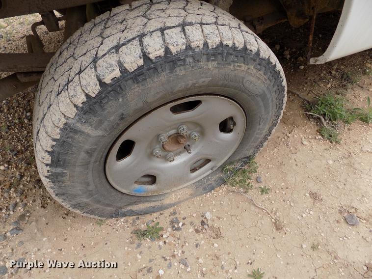 image for item FG9440 2006 Ford F150 XL SuperCab pickup truck