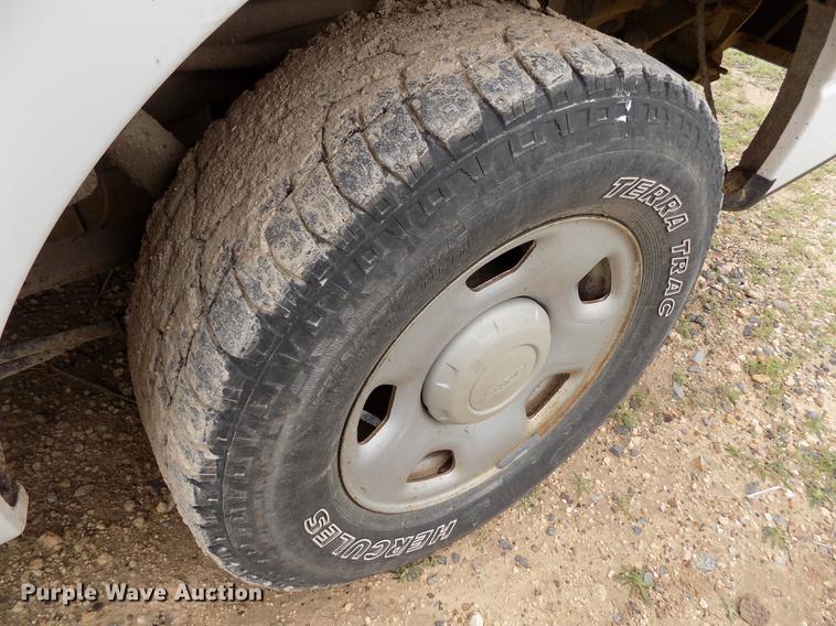 image for item FG9440 2006 Ford F150 XL SuperCab pickup truck