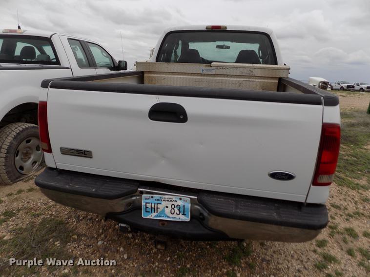 image for item FG9441 2006 Ford F250 Super Duty XL SuperCab pickup truck