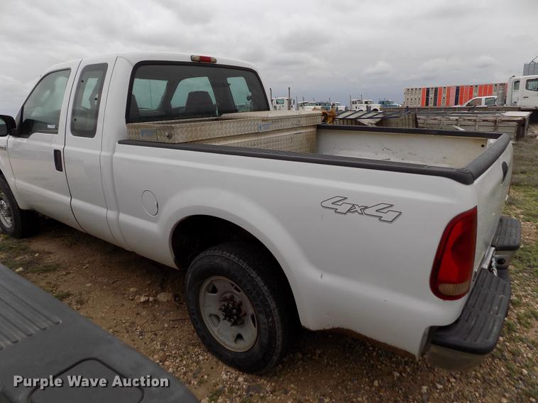 image for item FG9441 2006 Ford F250 Super Duty XL SuperCab pickup truck