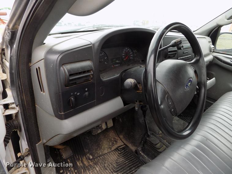 image for item FG9441 2006 Ford F250 Super Duty XL SuperCab pickup truck