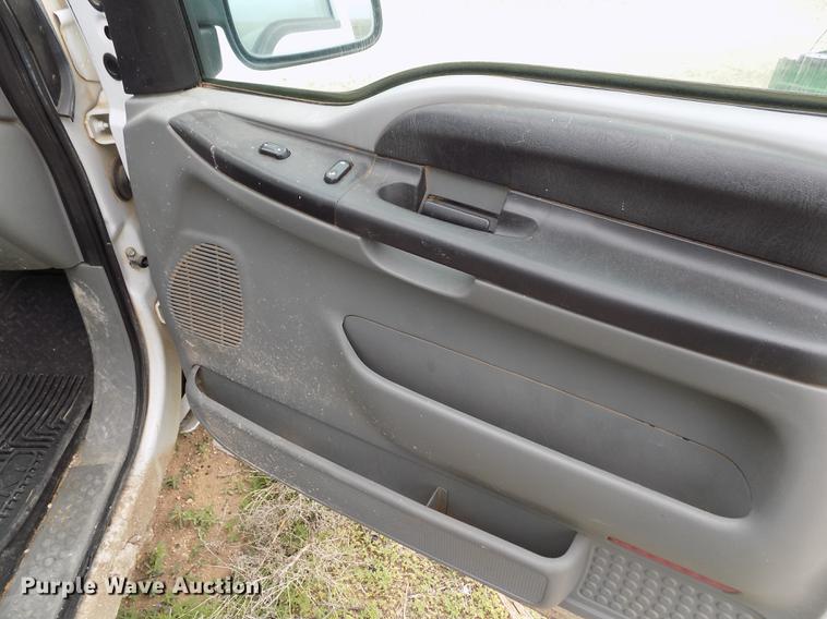 image for item FG9441 2006 Ford F250 Super Duty XL SuperCab pickup truck