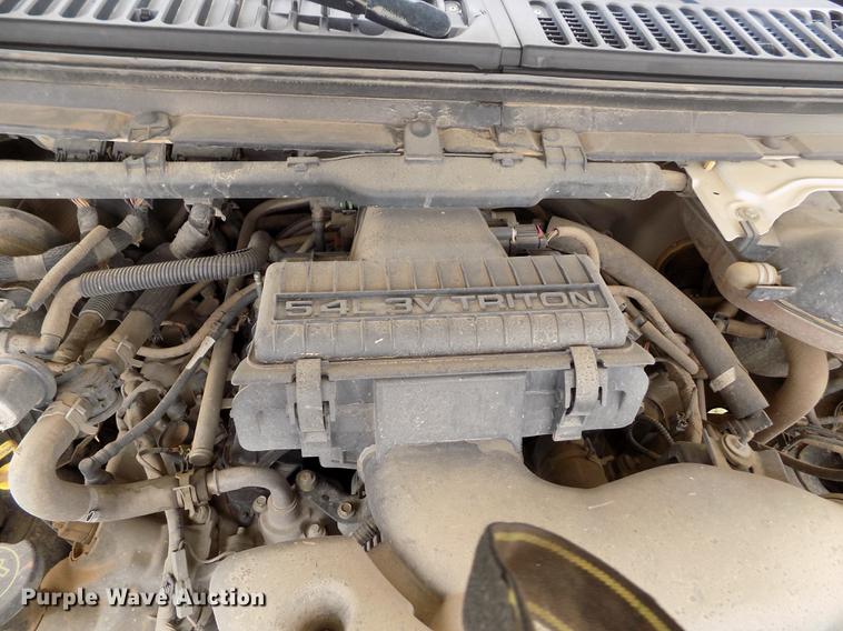 image for item FG9441 2006 Ford F250 Super Duty XL SuperCab pickup truck