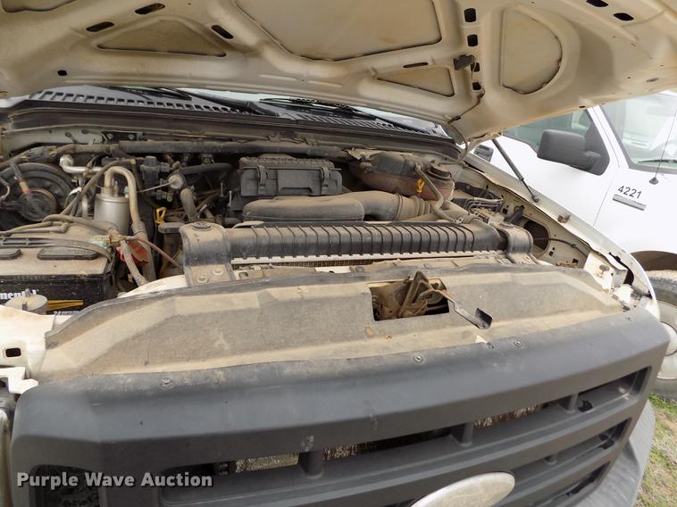 image for item FG9441 2006 Ford F250 Super Duty XL SuperCab pickup truck