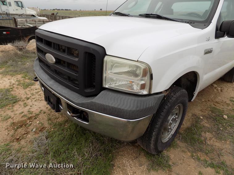 image for item FG9441 2006 Ford F250 Super Duty XL SuperCab pickup truck
