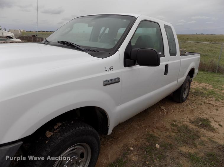 image for item FG9441 2006 Ford F250 Super Duty XL SuperCab pickup truck