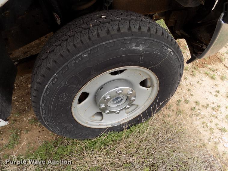 image for item FG9441 2006 Ford F250 Super Duty XL SuperCab pickup truck