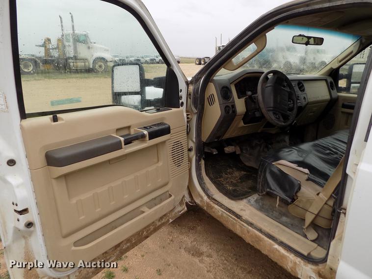 image for item FG9445 2008 Ford F250 Super Duty XL Crew Cab pickup truck