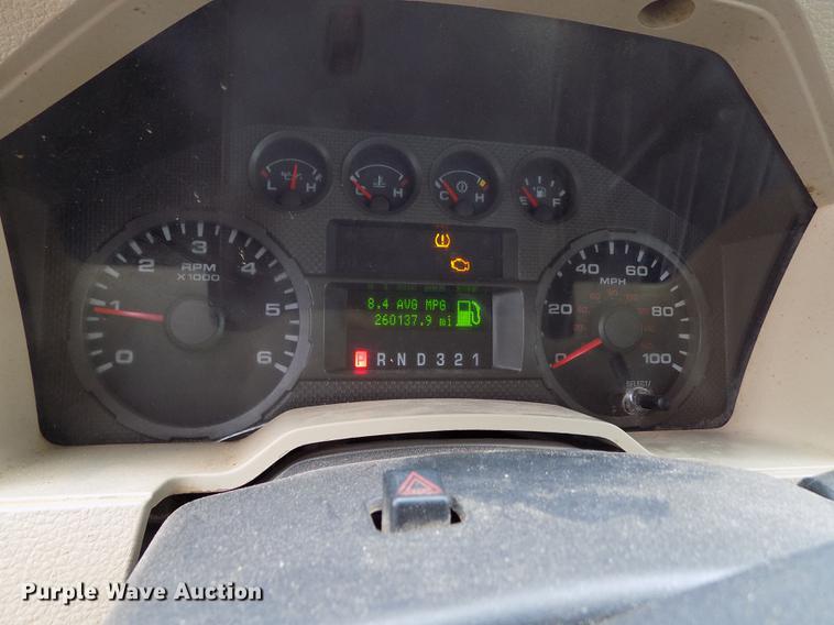 image for item FG9445 2008 Ford F250 Super Duty XL Crew Cab pickup truck