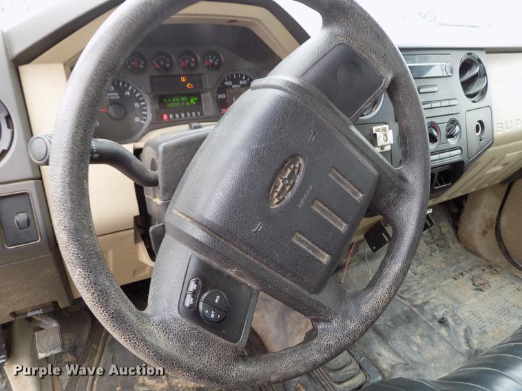 image for item FG9445 2008 Ford F250 Super Duty XL Crew Cab pickup truck