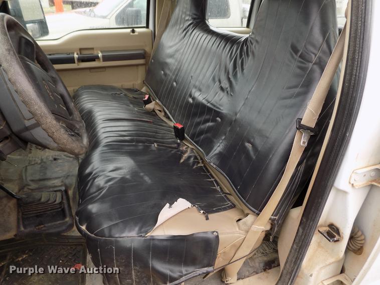 image for item FG9445 2008 Ford F250 Super Duty XL Crew Cab pickup truck