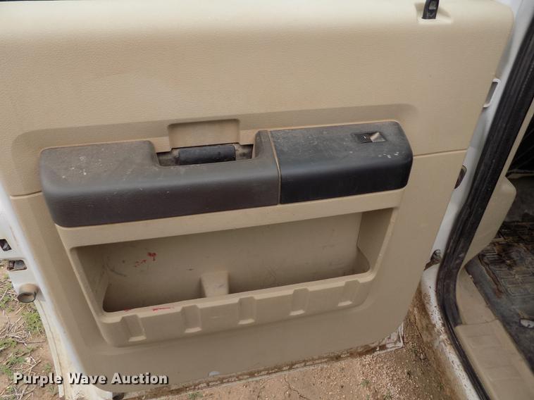 image for item FG9445 2008 Ford F250 Super Duty XL Crew Cab pickup truck