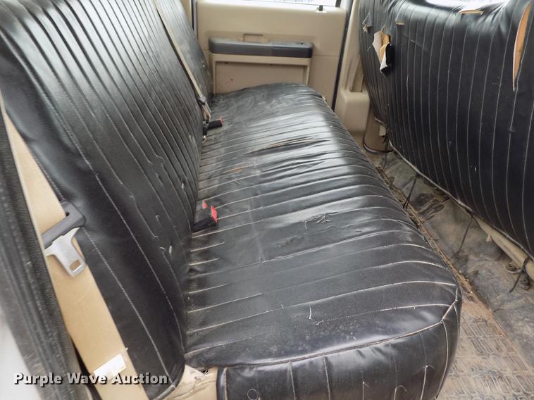 image for item FG9445 2008 Ford F250 Super Duty XL Crew Cab pickup truck