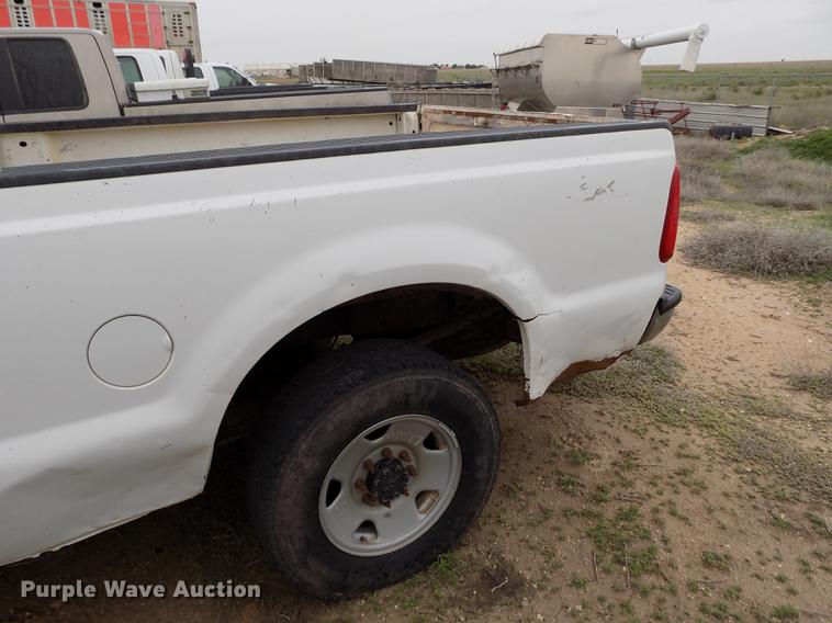 image for item FG9445 2008 Ford F250 Super Duty XL Crew Cab pickup truck