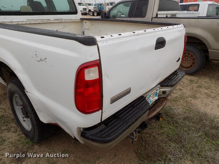 image for item FG9445 2008 Ford F250 Super Duty XL Crew Cab pickup truck