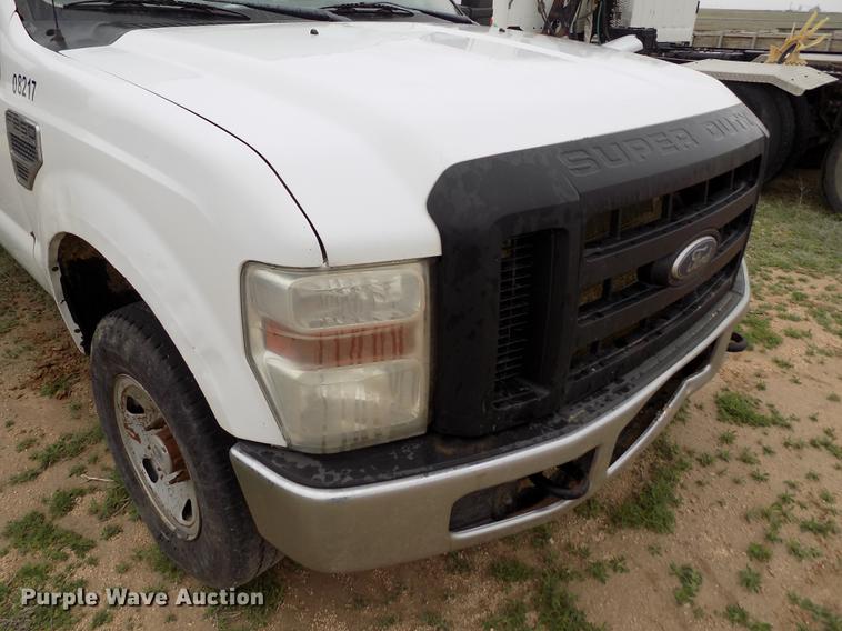 image for item FG9445 2008 Ford F250 Super Duty XL Crew Cab pickup truck