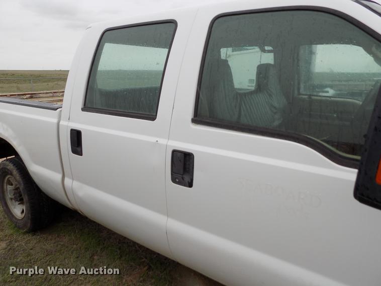 image for item FG9445 2008 Ford F250 Super Duty XL Crew Cab pickup truck