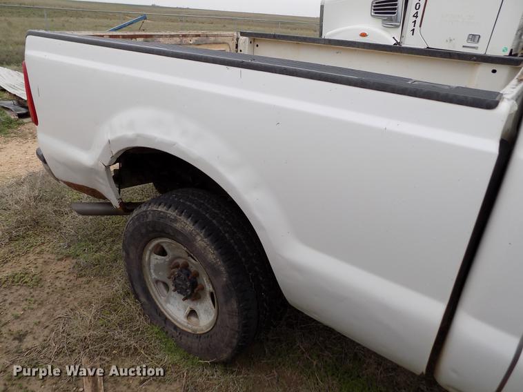 image for item FG9445 2008 Ford F250 Super Duty XL Crew Cab pickup truck