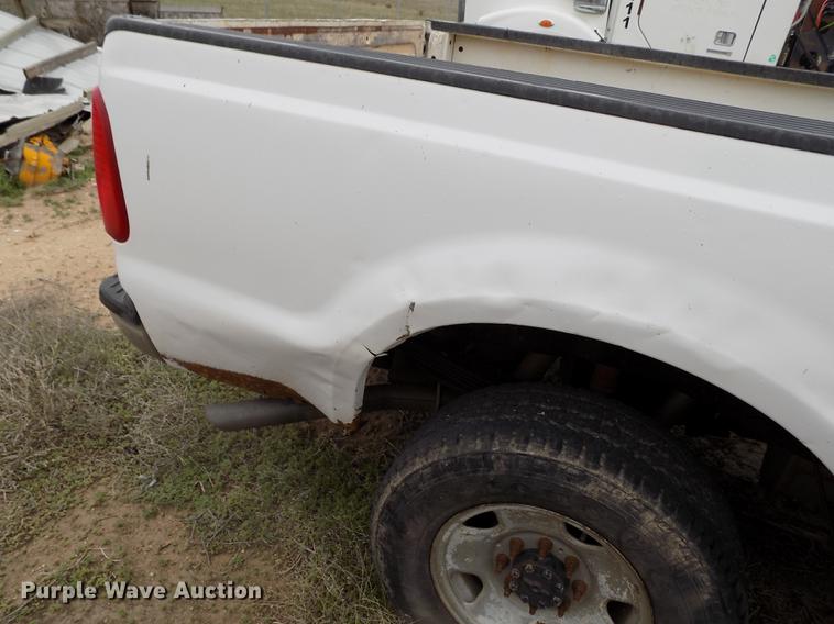 image for item FG9445 2008 Ford F250 Super Duty XL Crew Cab pickup truck