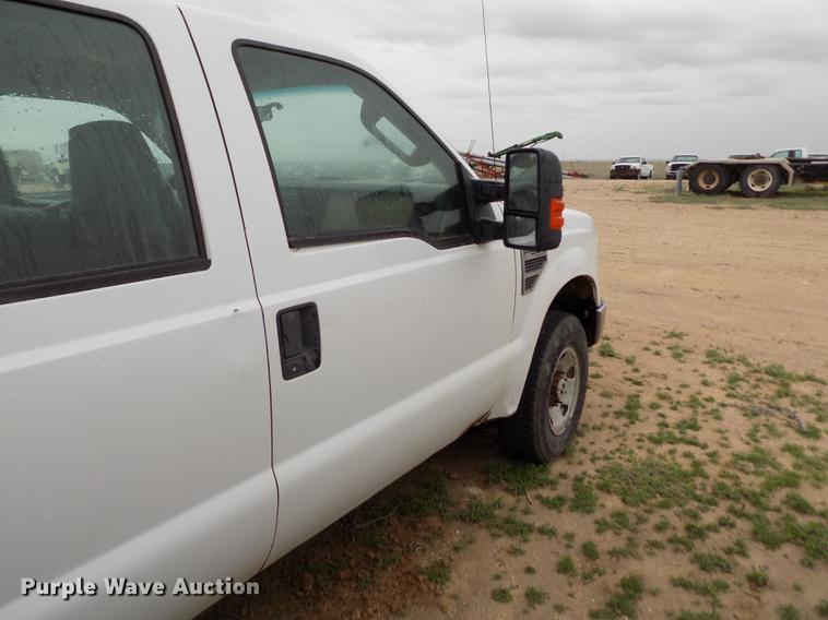 image for item FG9445 2008 Ford F250 Super Duty XL Crew Cab pickup truck