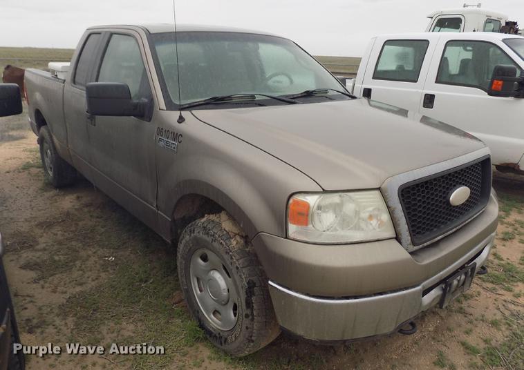 image for item FG9446 2006 Ford F150 XLT SuperCab pickup truck