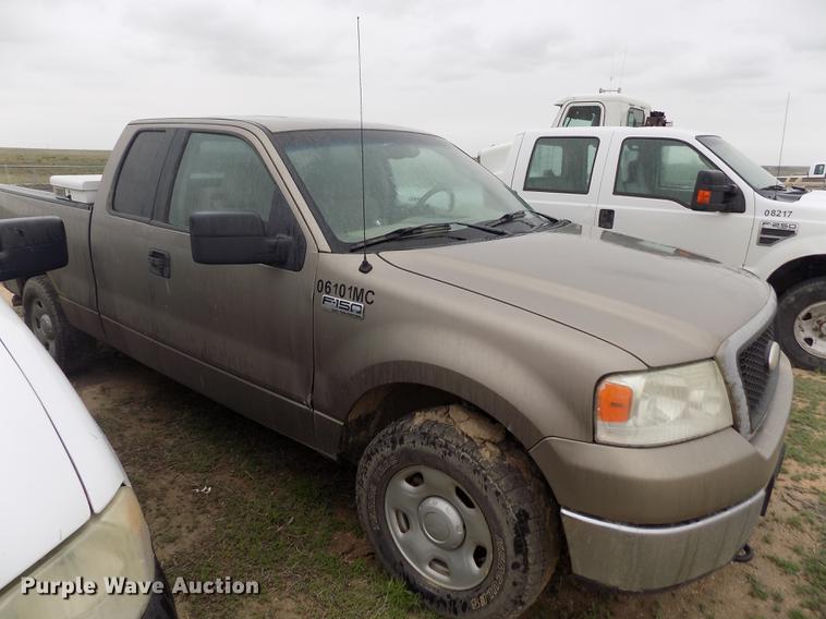 image for item FG9446 2006 Ford F150 XLT SuperCab pickup truck