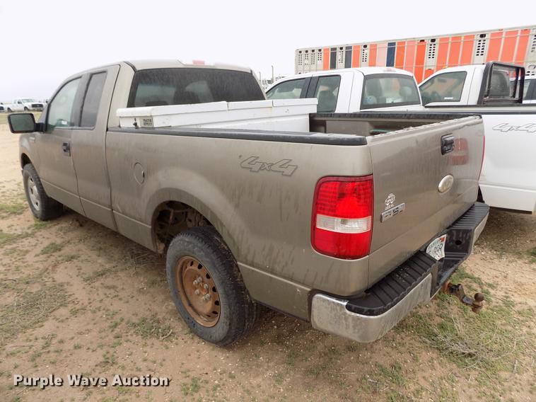 image for item FG9446 2006 Ford F150 XLT SuperCab pickup truck