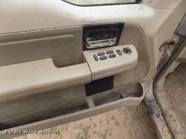 image for item FG9446 2006 Ford F150 XLT SuperCab pickup truck