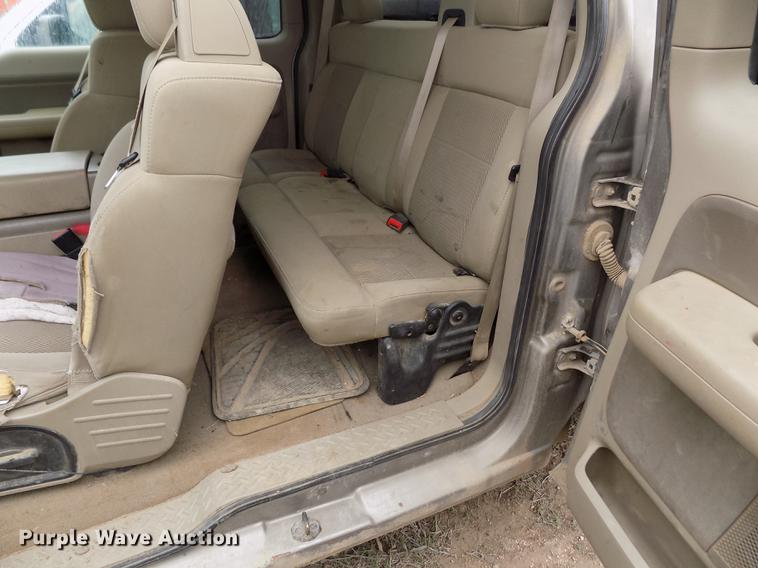 image for item FG9446 2006 Ford F150 XLT SuperCab pickup truck