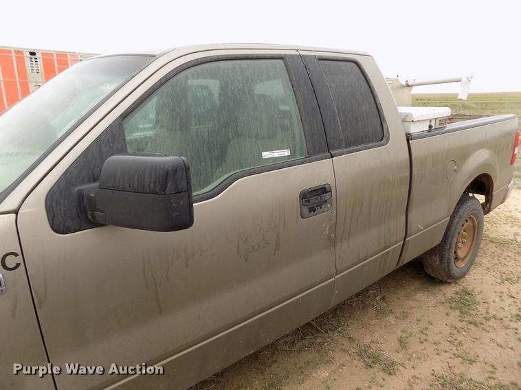 image for item FG9446 2006 Ford F150 XLT SuperCab pickup truck