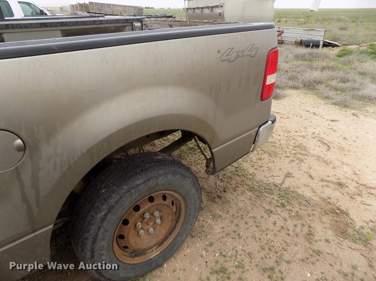 image for item FG9446 2006 Ford F150 XLT SuperCab pickup truck