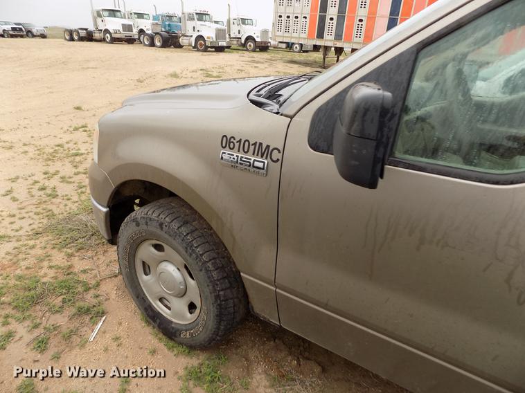 image for item FG9446 2006 Ford F150 XLT SuperCab pickup truck