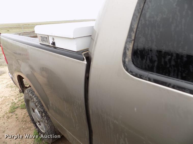 image for item FG9446 2006 Ford F150 XLT SuperCab pickup truck