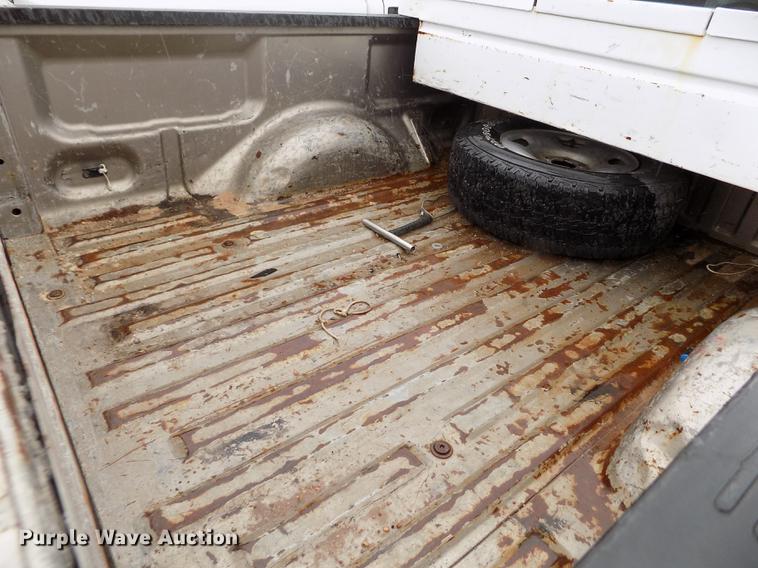 image for item FG9446 2006 Ford F150 XLT SuperCab pickup truck