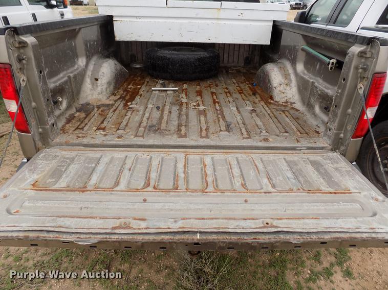 image for item FG9446 2006 Ford F150 XLT SuperCab pickup truck