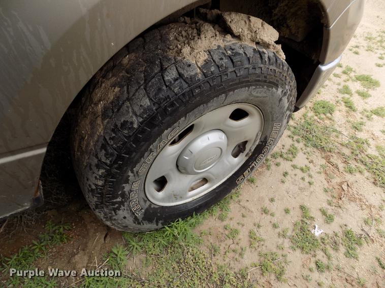 image for item FG9446 2006 Ford F150 XLT SuperCab pickup truck