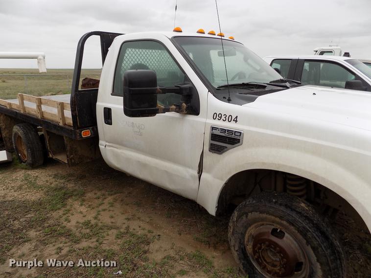 image for item FG9448 2009 Ford F350 Super Duty XL flatbed pickup truck